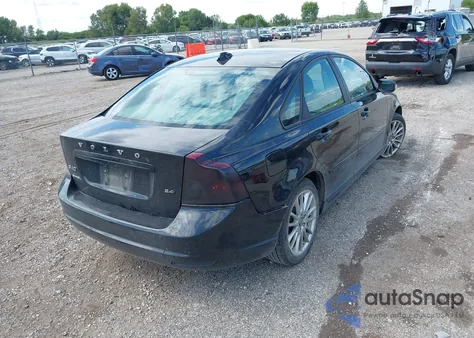 2010 Volvo S40 2.4I из США, поврежденный, VIN YV1382MS1A2489585